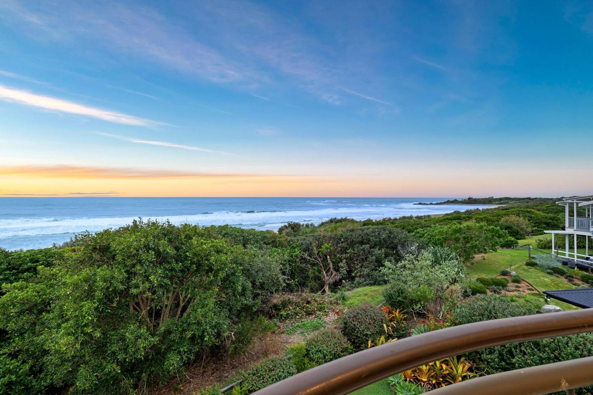 Shoreline 9 Penthouse With Ocean Views Hastings Point Exterior foto
